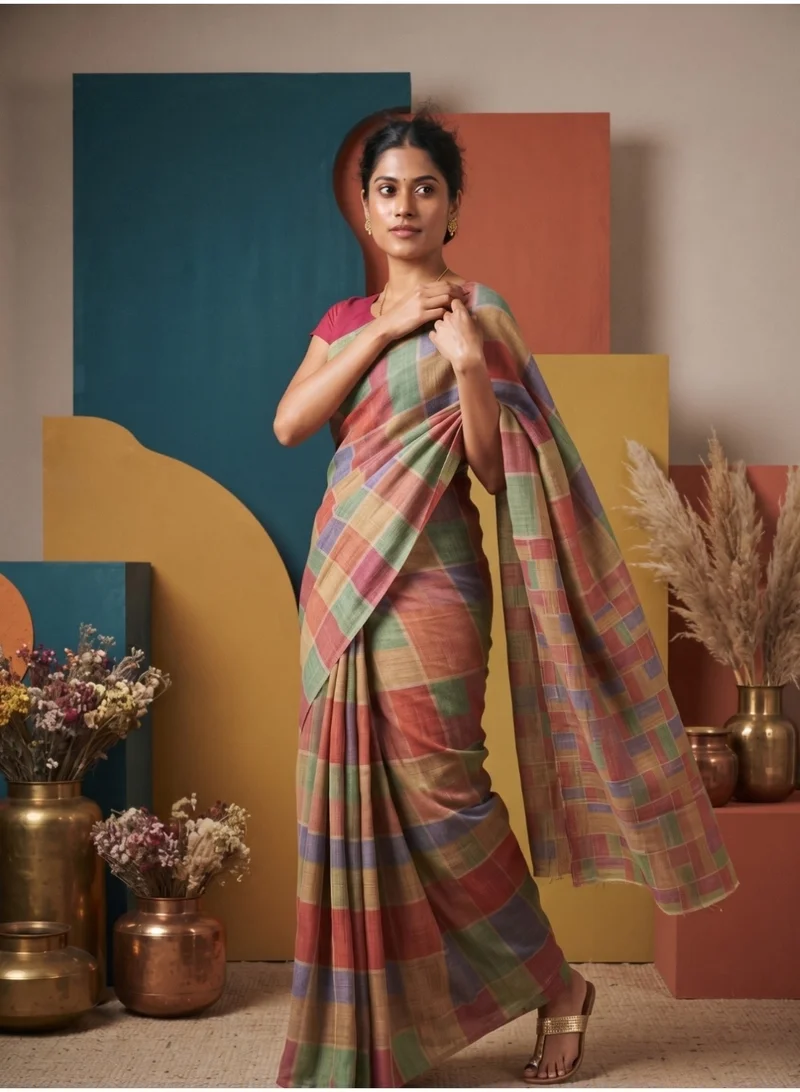 Nool  Mozaik Print Saree with Unstitched Blouse Material for Women | Best Price UAE