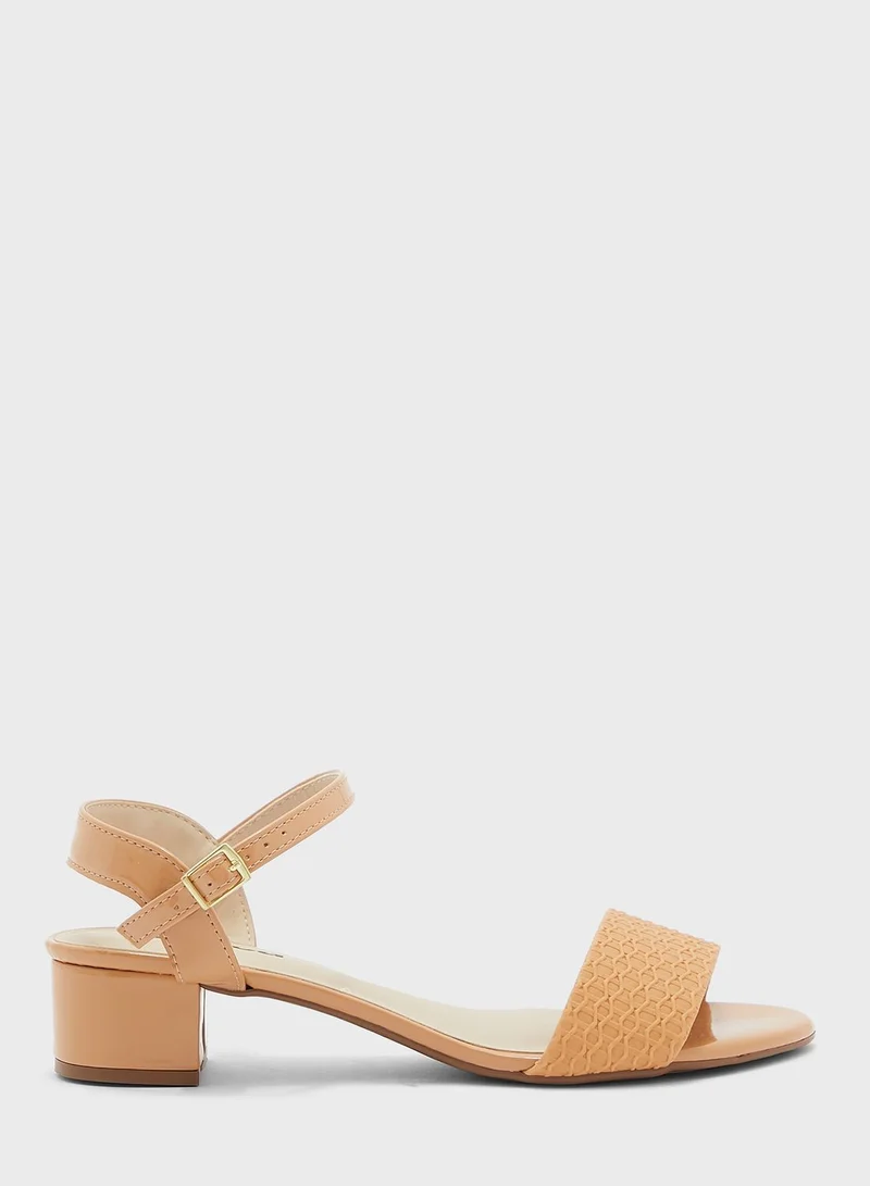 MOLECA Rylie Sandals