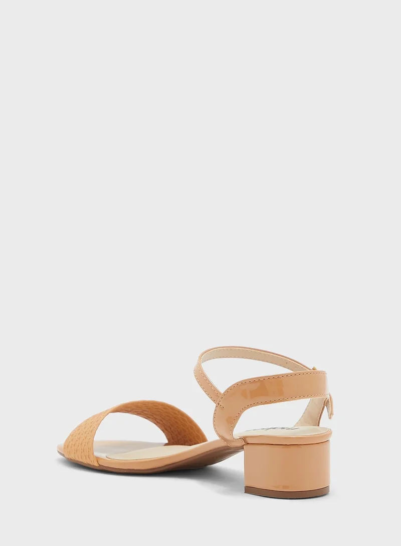 MOLECA Rylie Sandals