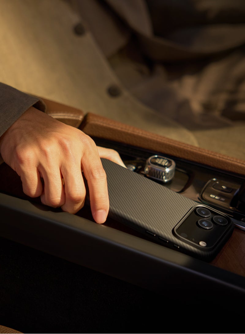 بيتاكا حافظة Aramid UltraGuard لـ iPhone 17 Pro / متوافقة مع MagSafe / حماية بمعيار عسكري / مقاومة للخدوش / نحيفة وخفيفة الوزن / غطاء خلفي / زر محسّن بتقنية كابتيف - أسود/رمادي - Image 4