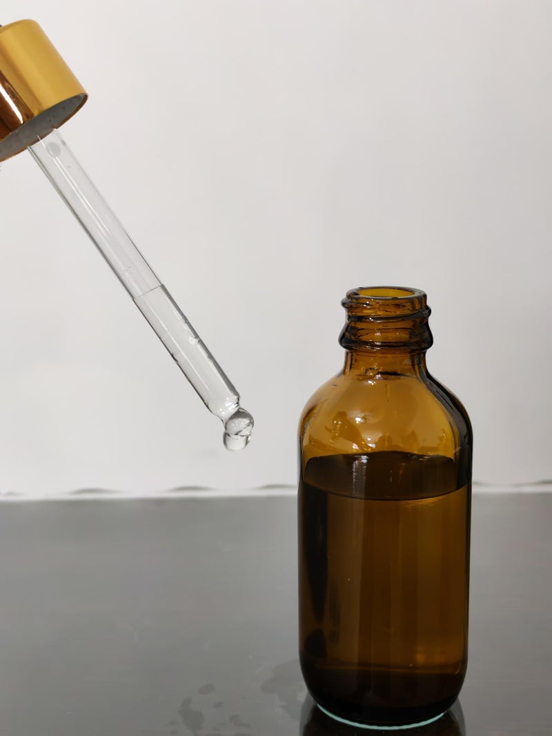 طقم من 2 قطرة (قطرتين) زجاج 50 مل كهربية غامق بغطاء ذهبى معدني فاخر و كاوتشش اسود - Image 2