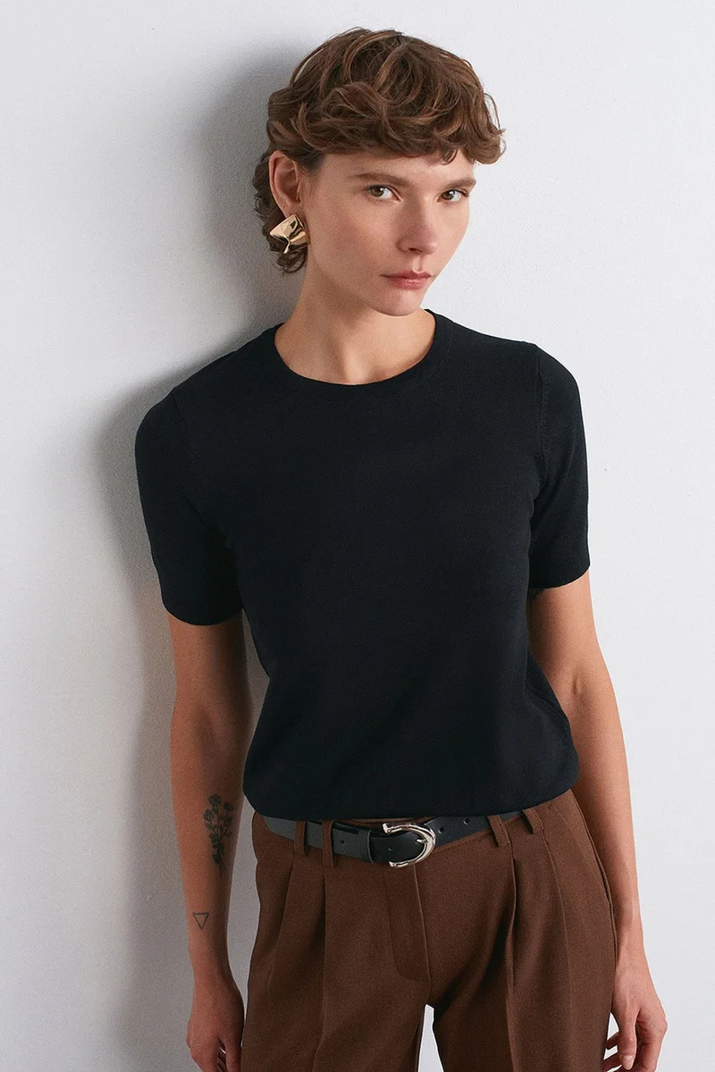 Dilvin Black DILVIN Women's Knit Sweater for Women | Best Price UAE
