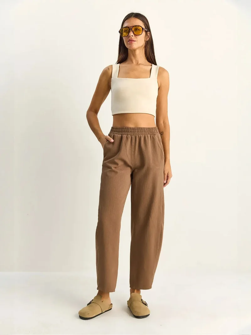 بيانكو لوتشي LUCCI Elastic Waist Straight Leg Pants with Pockets