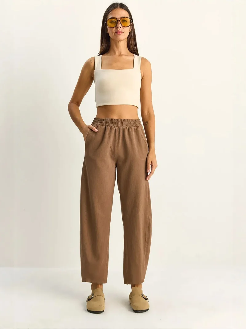بيانكو لوتشي LUCCI Elastic Waist Straight Leg Pants with Pockets