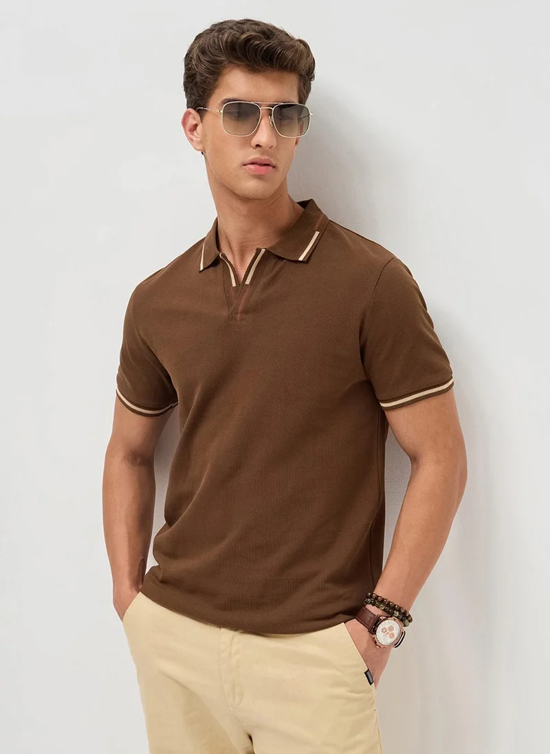 Urbano Fashion Men's Dark Brown Solid Regular Fit Half Sleeve Cotton Polo T-Shirt