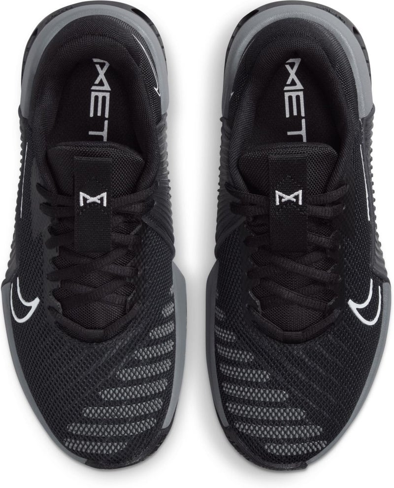 Nike حذاء نايك ميتكون 9 للنساء - Image 3