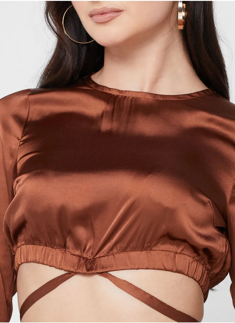 NOISY MAY Crew Neck Tie Detail Crop Top