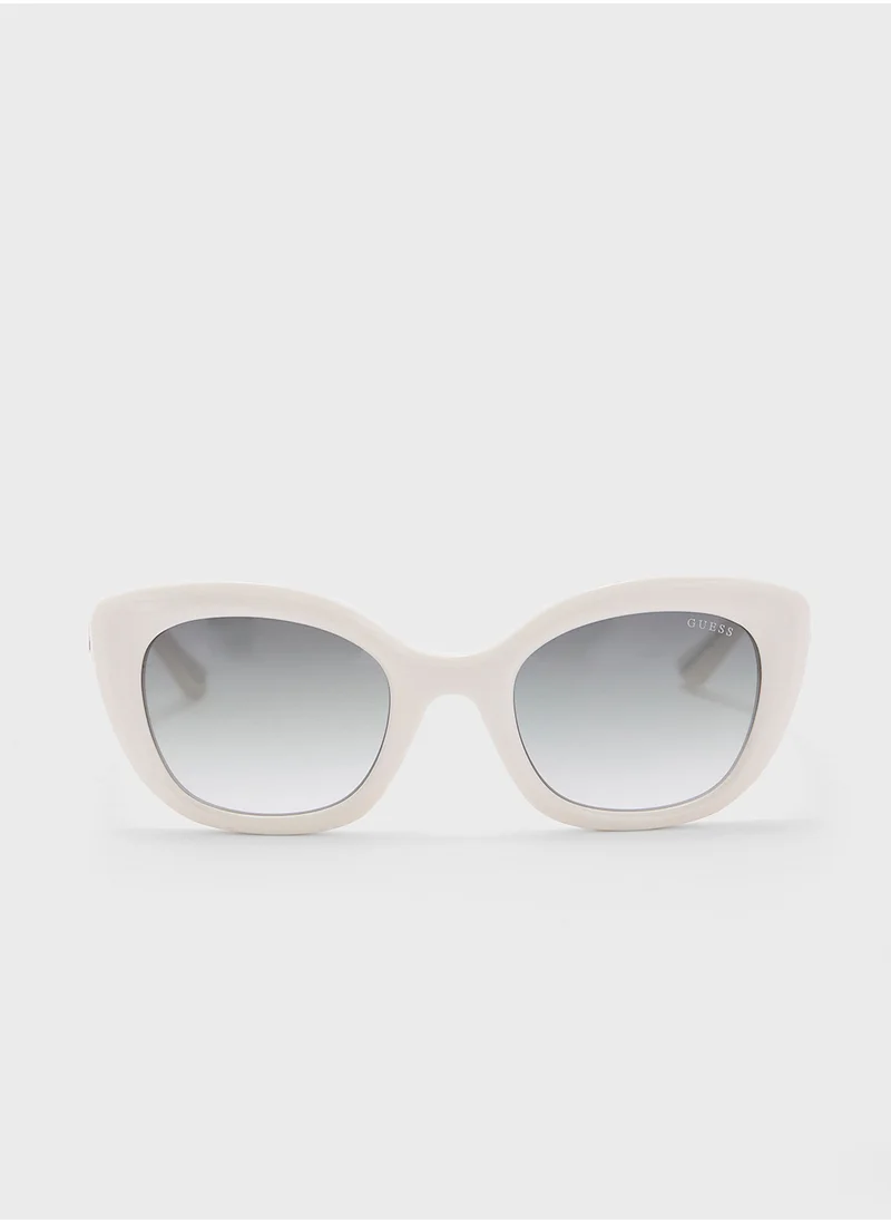 جس Cateye Sunglasses