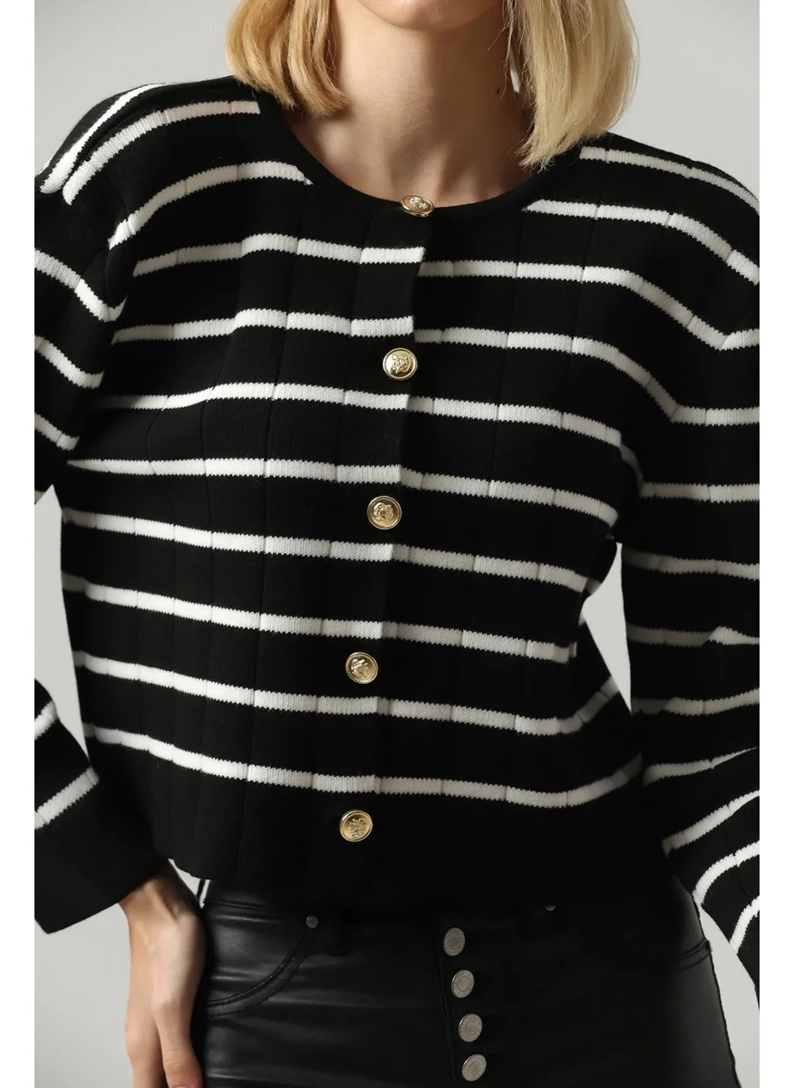 Winter Club Women's Crew Neck Soft Texture Crop Cardigan