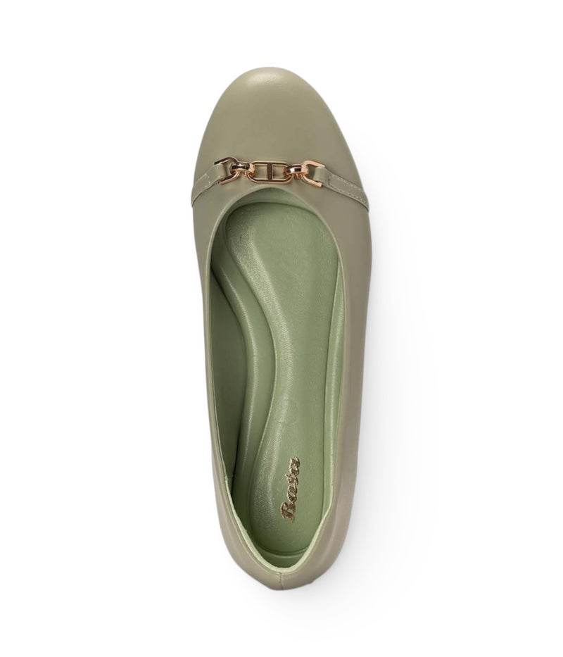 باتا حذاء باليه بتصميم بسيط - Image 4