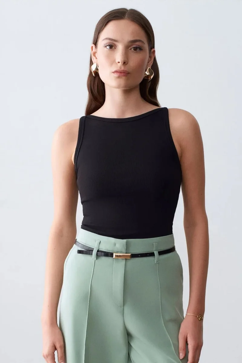 DILVIN Ribbed Halterneck Sleeveless Blouse