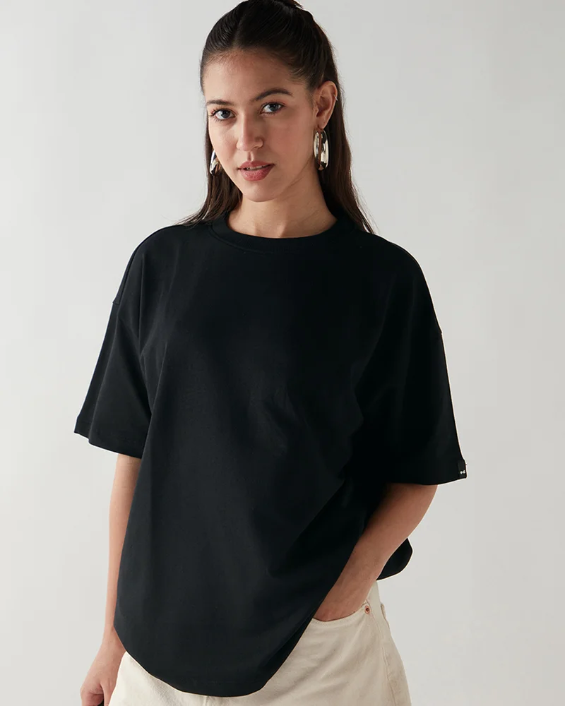 بيواكوف تيشيرت نسائي أسود فاحم كبير الحجم شديد التحمل