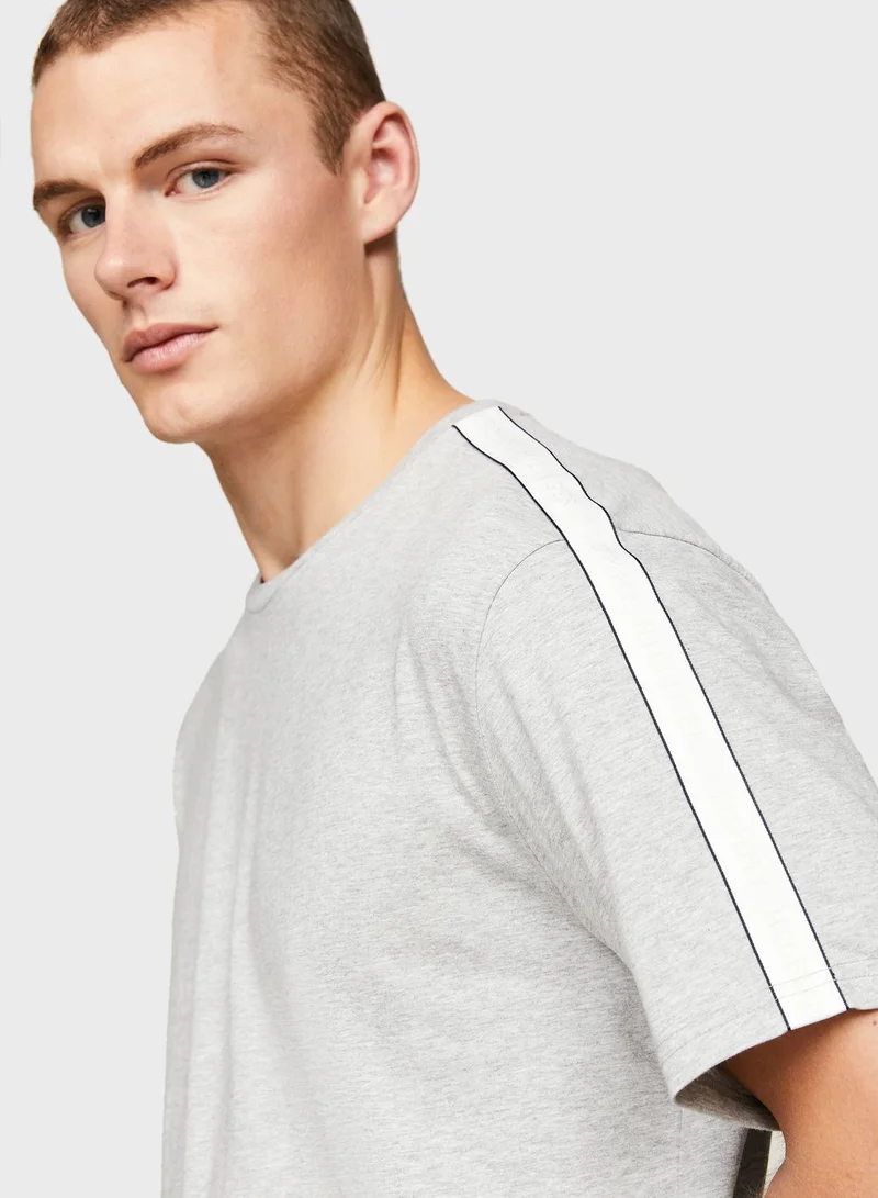 TOMMY HILFIGER Side Tape Crew Neck T-Shirt