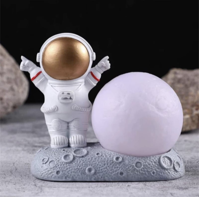 AUGEN Exclusive Astronaut Figurine Lamp Statue for Showpiece Room Decor Home Office Use (12 cm, Gold) (5343), Resin - Image 2