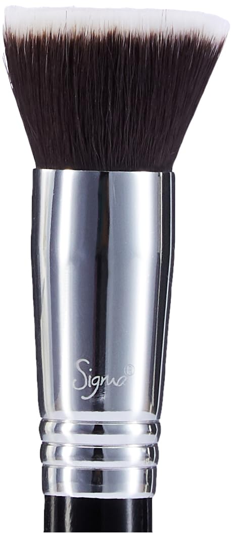 MAKE UP FOR LIFE Kabuki Foundation Brush - Image 2