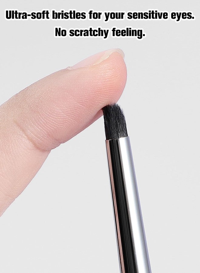 EIGSHOW Small Smudge Brush for Precise Eye Brightening and Under Eye Highlighting (E834) - Image 5