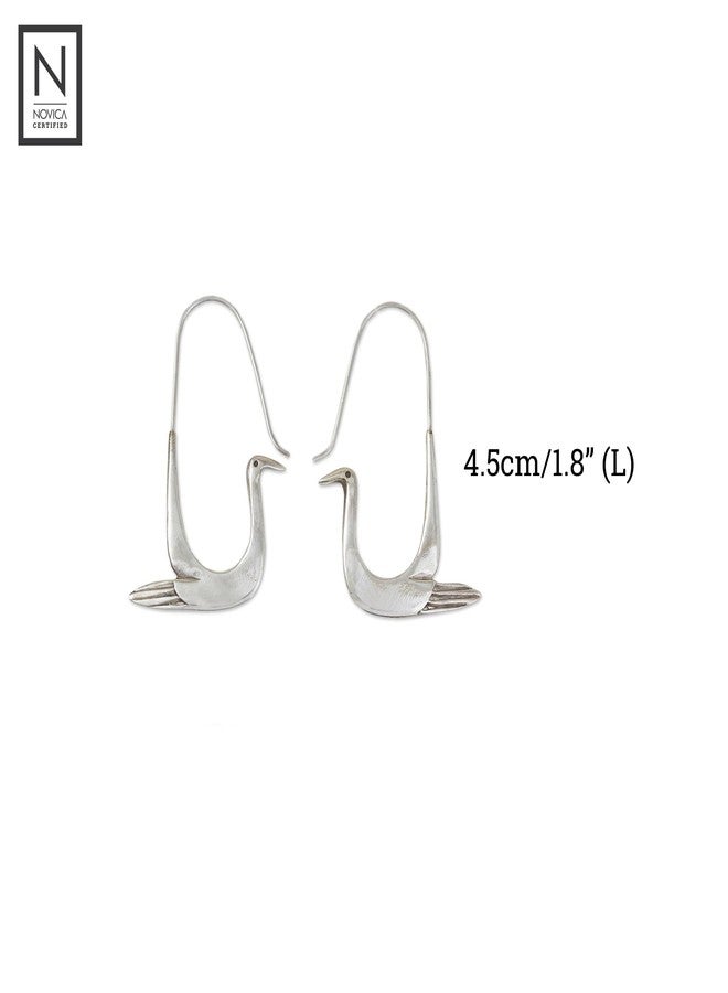 نوفيكا أقراط حلقية من الفضة الإسترلينية مصنوعة يدويًا من نوفيكا، بتصميم طائر متدلي مستوحى من الحيوانات التايلاندية [1.8 بوصة طول × 0.9 بوصة عرض] "حمامة فضية" - Image 3