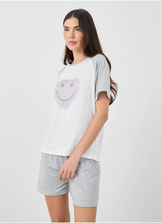 Take Two Take Two Raglan Sleeve Smile Printed T-Shirt and Shorts Pyjama Set