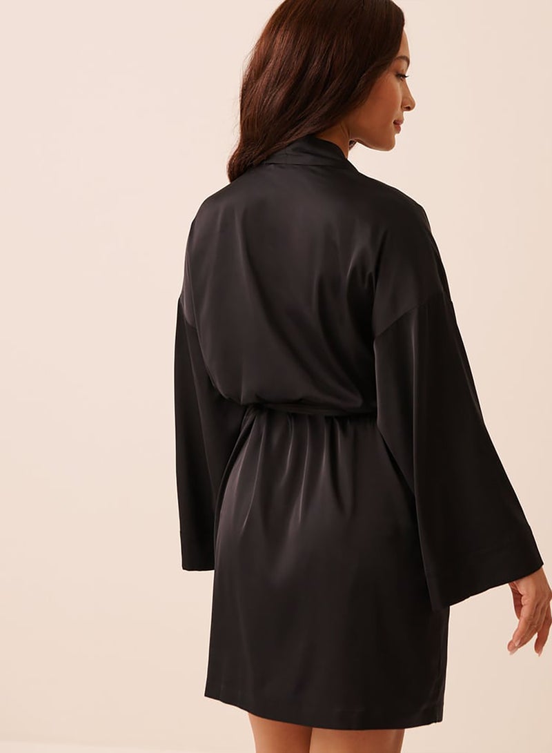 La Vie en Rose Satin Kimono - Image 2