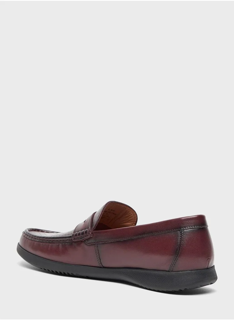 لو كونفورت Casual Slip On Loafers