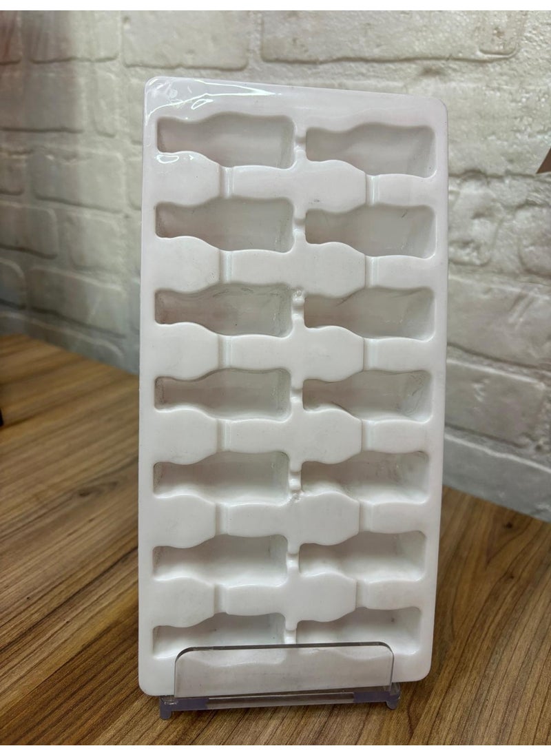 kitchen Line Plastic Cola Bottle Shaped Ice Refrigerator Ice Cube Tray with 14 Compartments 3 Pieces  - Image 2