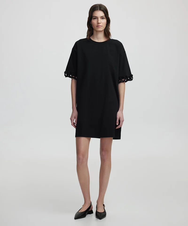 ابيكول Dress With Applique
