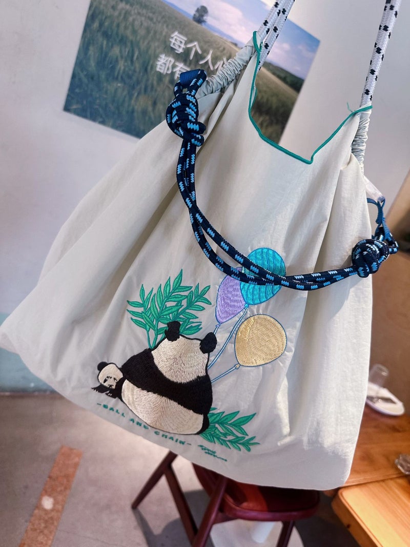 Japanese Style Ball Chain Panda Embroidered Nylon Shopping Bag Simple Commuting All-Match Large Capacity Shoulder Bag Trendy - Image 2
