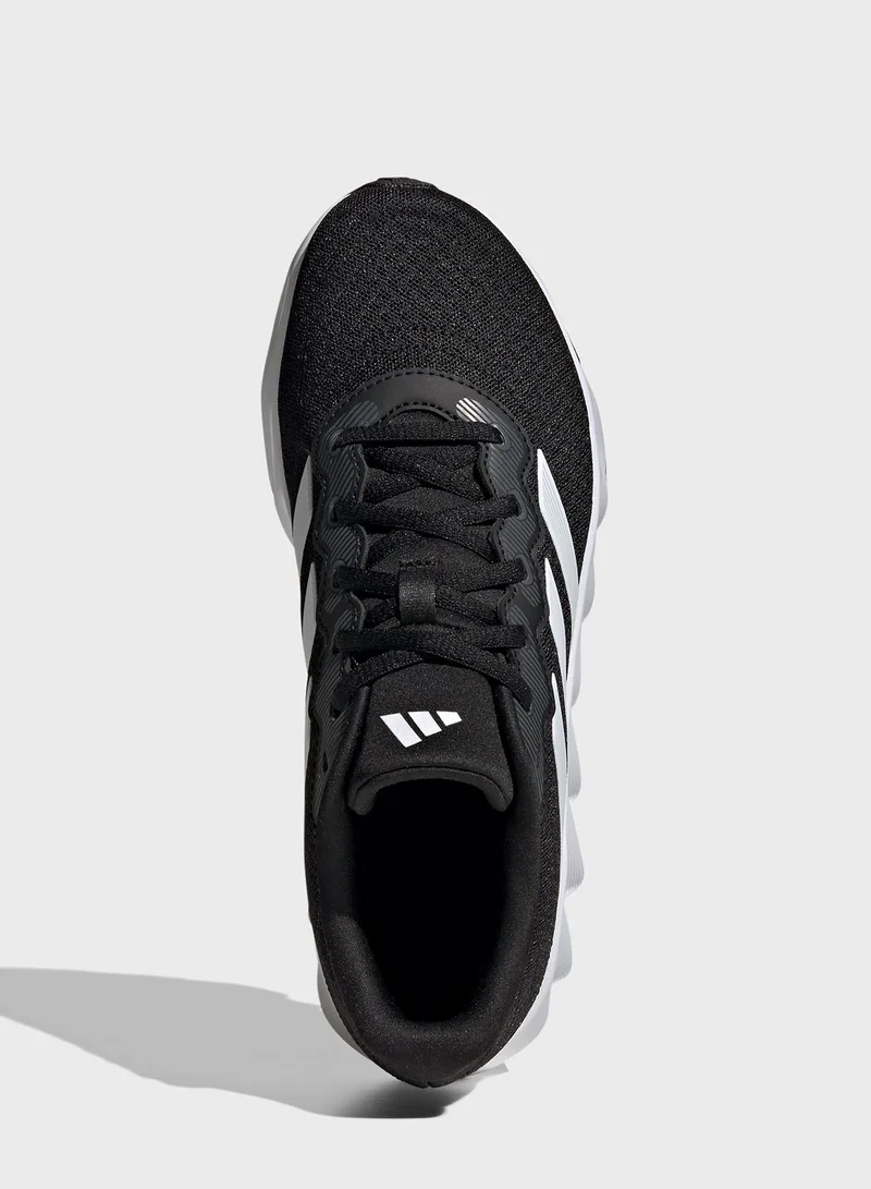 adidas حذاء سويتش موف