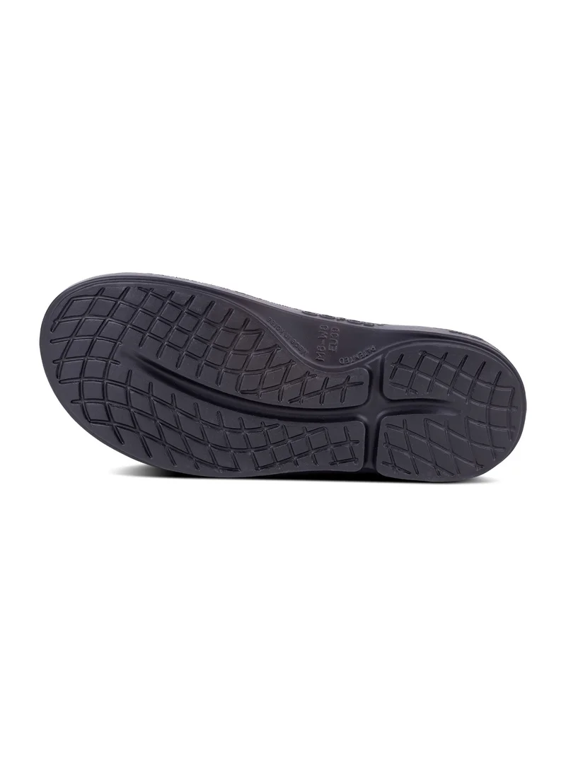 OOFOS UNISEX OOCLOOG SLIDE SANDALS BLACK