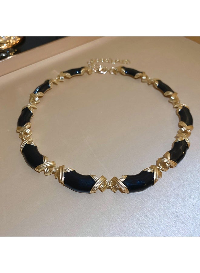 KUYING Sweet And Fresh Square Flower Diamond Necklace For Women - Image 1