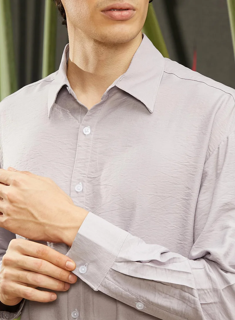 Campus Sutra Campus Sutra Men's Lilac Breezy Wrinked Shirt For Casual Wear | Spread Collar | Long Sleeve | Button Closure | Shirt Crafted With Comfort Fit For Everyday Wear