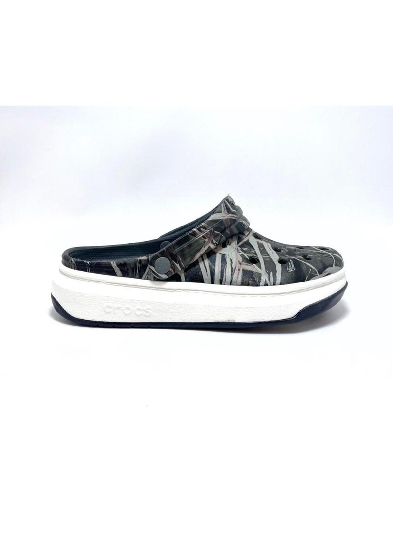 Crocs are comfortable - Image 1