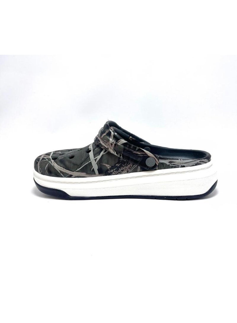 Crocs are comfortable - Image 2