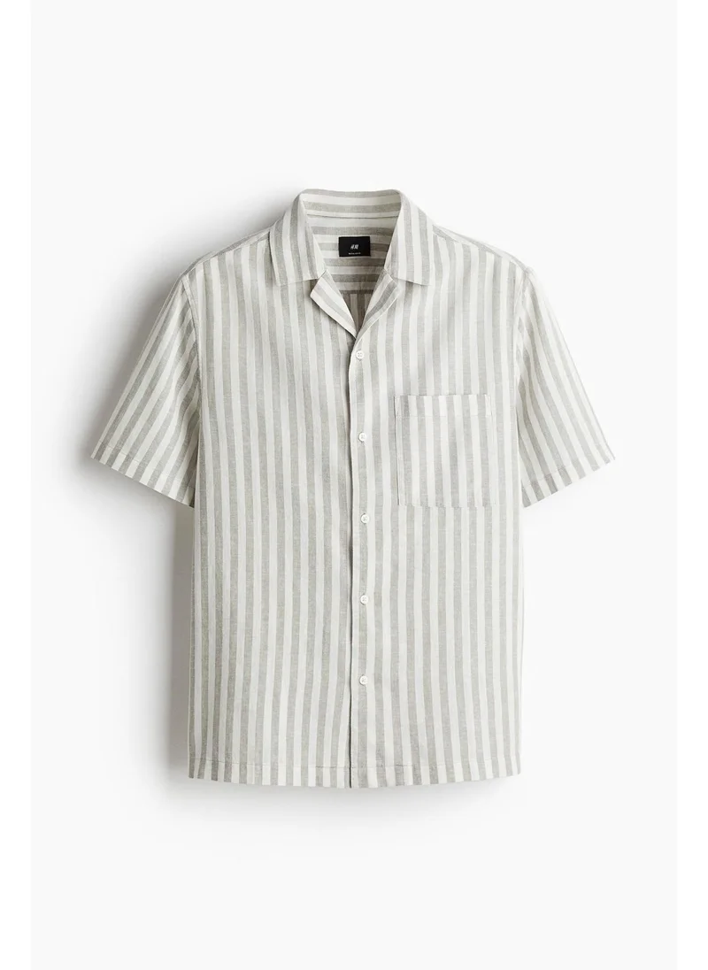 H&M Regular Fit Short-sleeved linen-blend shirt