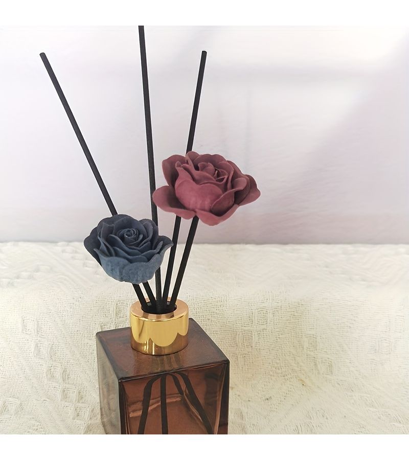 مجموعة ناشرات العطور الاصطناعية على شكل وردة مع أعواد الألياف - تحتوي على 20 عود ألياف بالإضافة إلى 10 أعواد زخرفية على شكل زهور - Image 1