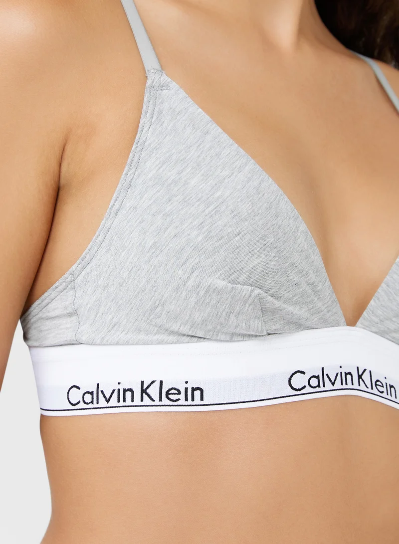 كالفن كلاين Logo Band Detail Unlined Plunge Neck Bra