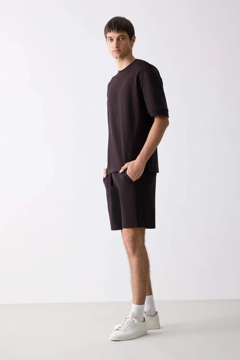 ديفاكتو Regular Fit Regular Hem Shorts