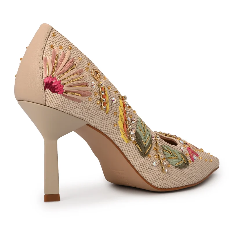 Carmen Steffens Hazelnut Embroidered Pump