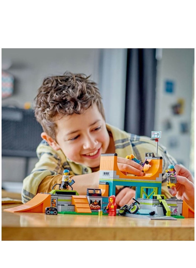 LEGO LEGO City Street Skate Park 60364 Building Set  - Image 3