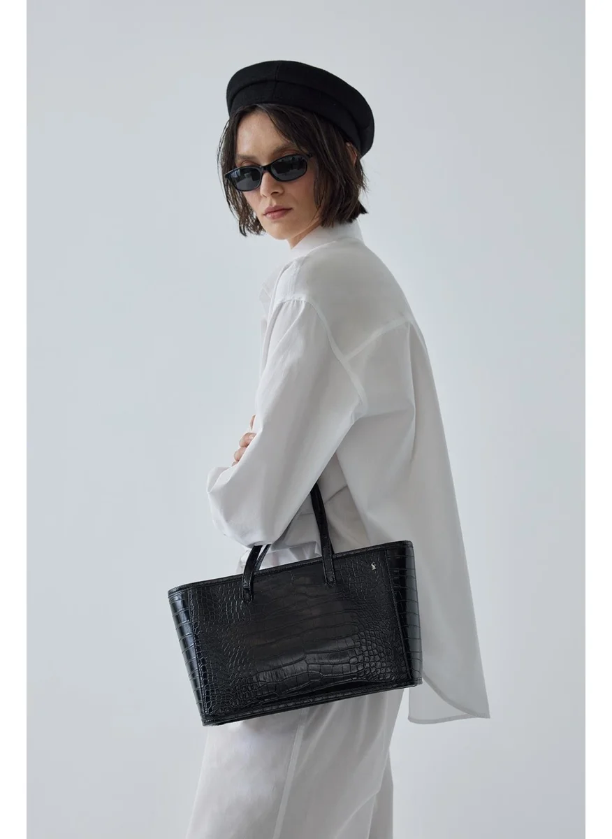 سود كوليكشن Saud Collection White Basic Oversize Shirt