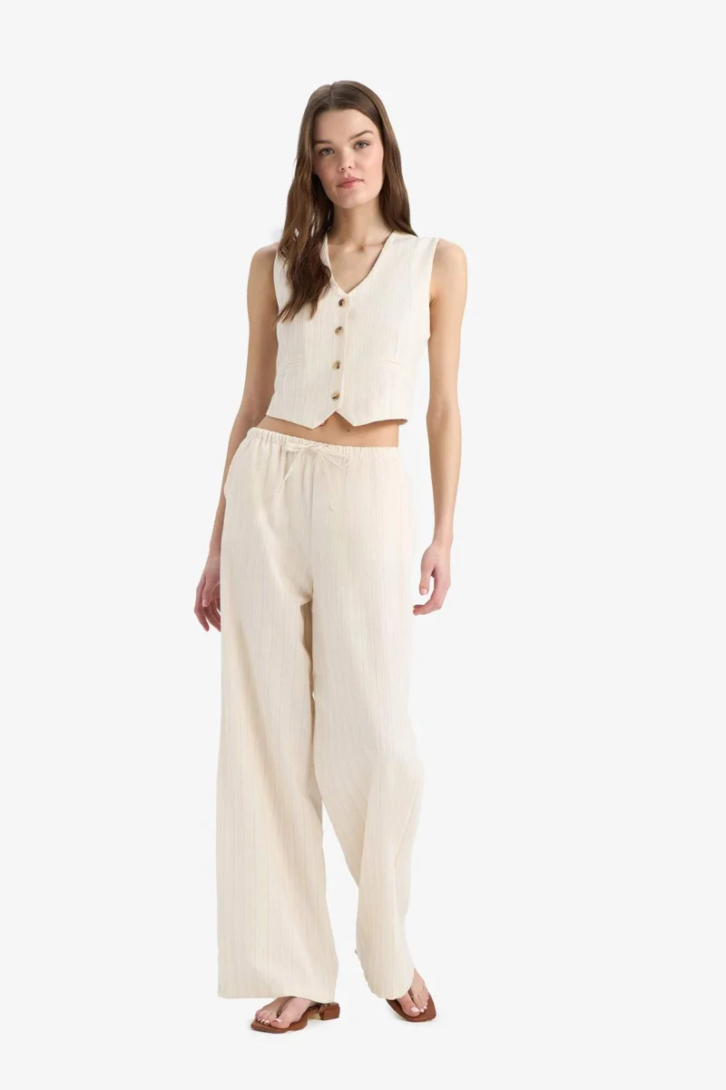ديفاكتو Wide Leg Three Pocket Normal Waist Trousers