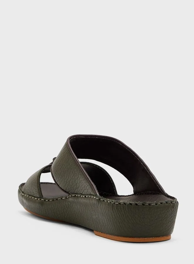Robert Wood Buckle Detail Traditional Arabic Sandals