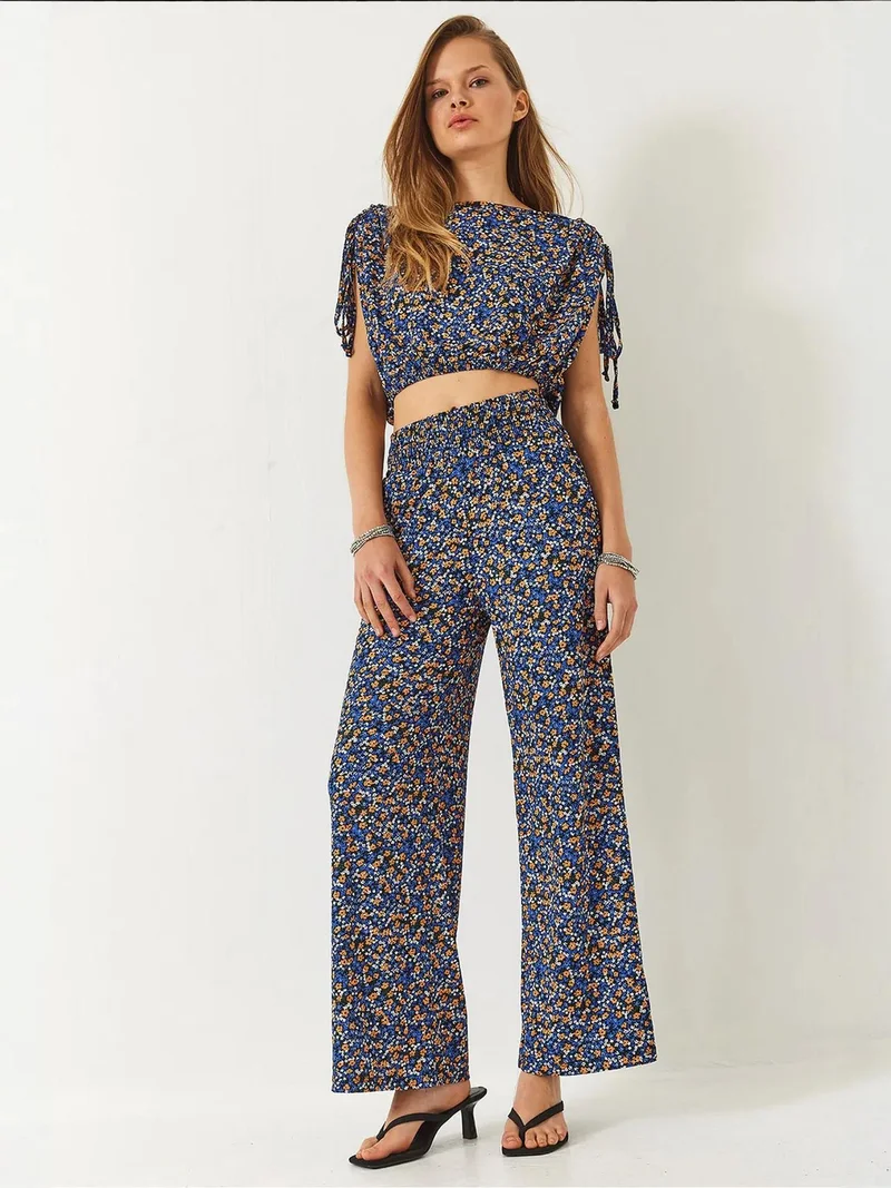 بيانكو لوتشي طقم قطعتين بطبعة زهور لوتشي