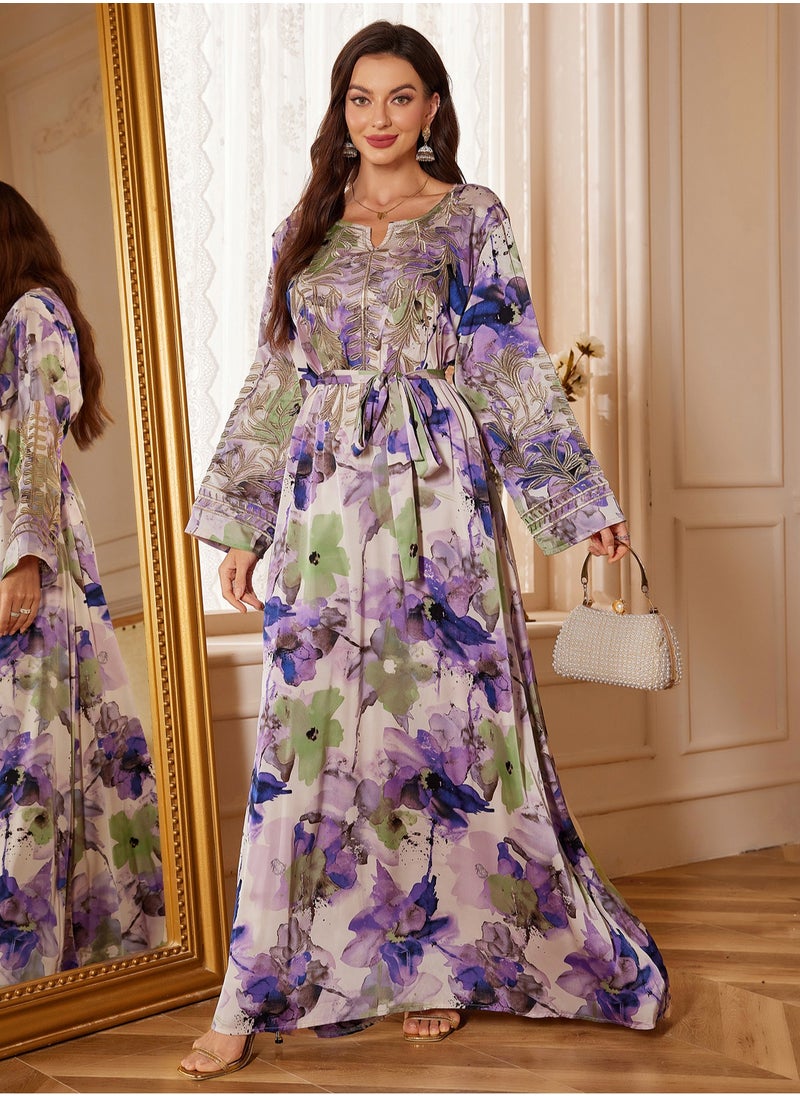 مدام يونيك عباية مزينة بتطريز وأكمام طويلة بطبعة زهور مع حزام - أناقة نسائية  - Image 4