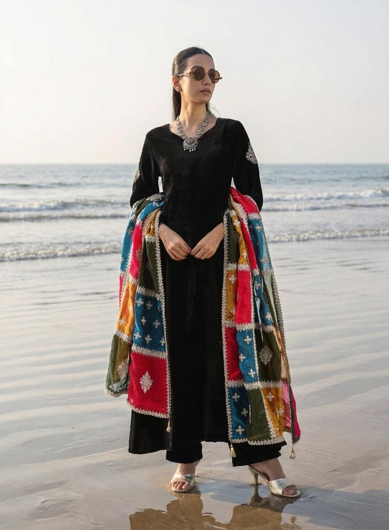 ISHIN Rich Black Organza Patchwork Embroidered Anarkali Kurta Set - Image 4