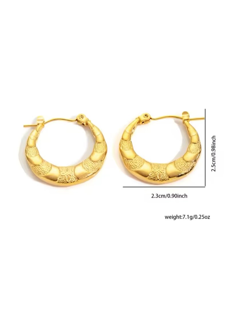 إيكوال حلق اذن نسائي دائري من الاستانلس ستيل أنيق وعالي الجودة باللون الذهبي - Image 4