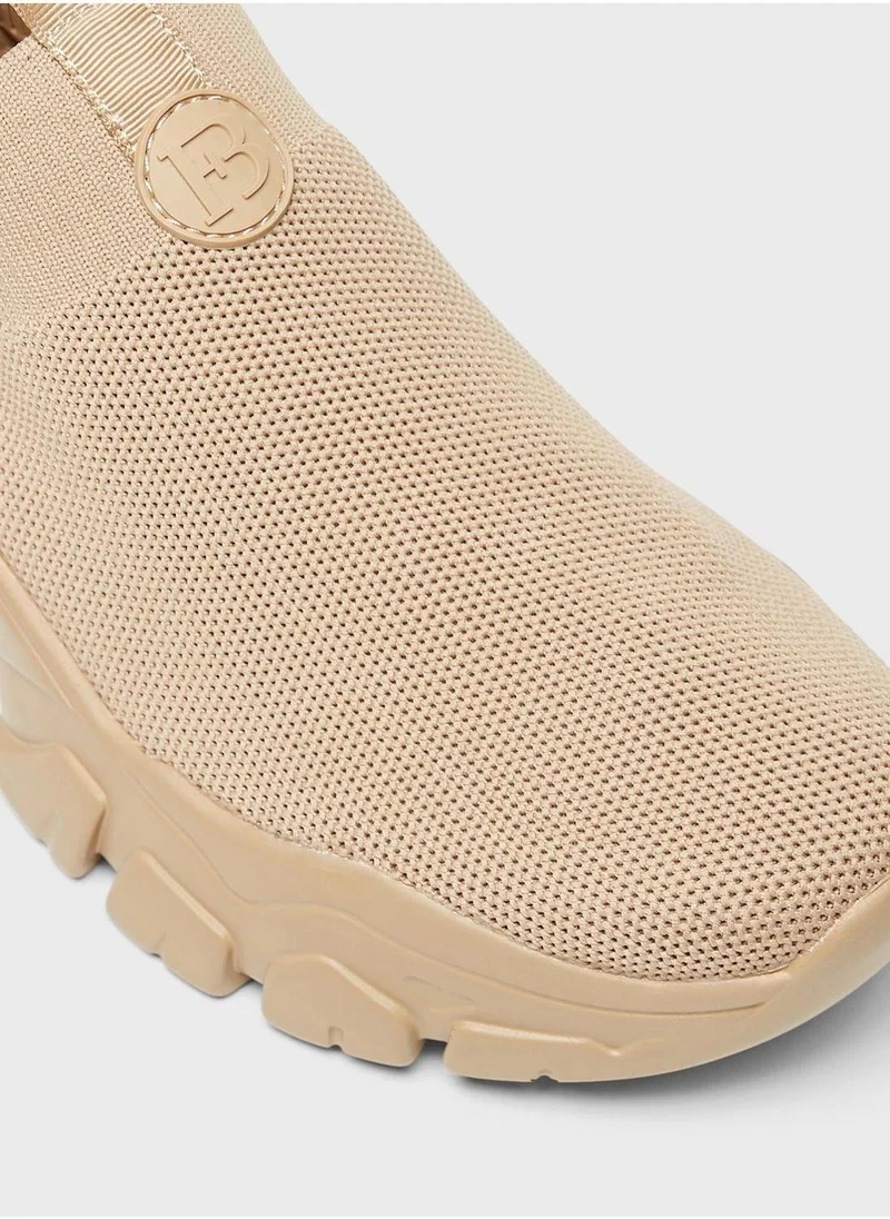 shoexpress Casual Low Top Sneakers