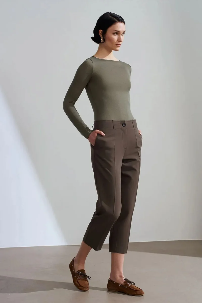 DILVIN Women's High-waist Belted Capri Trousers