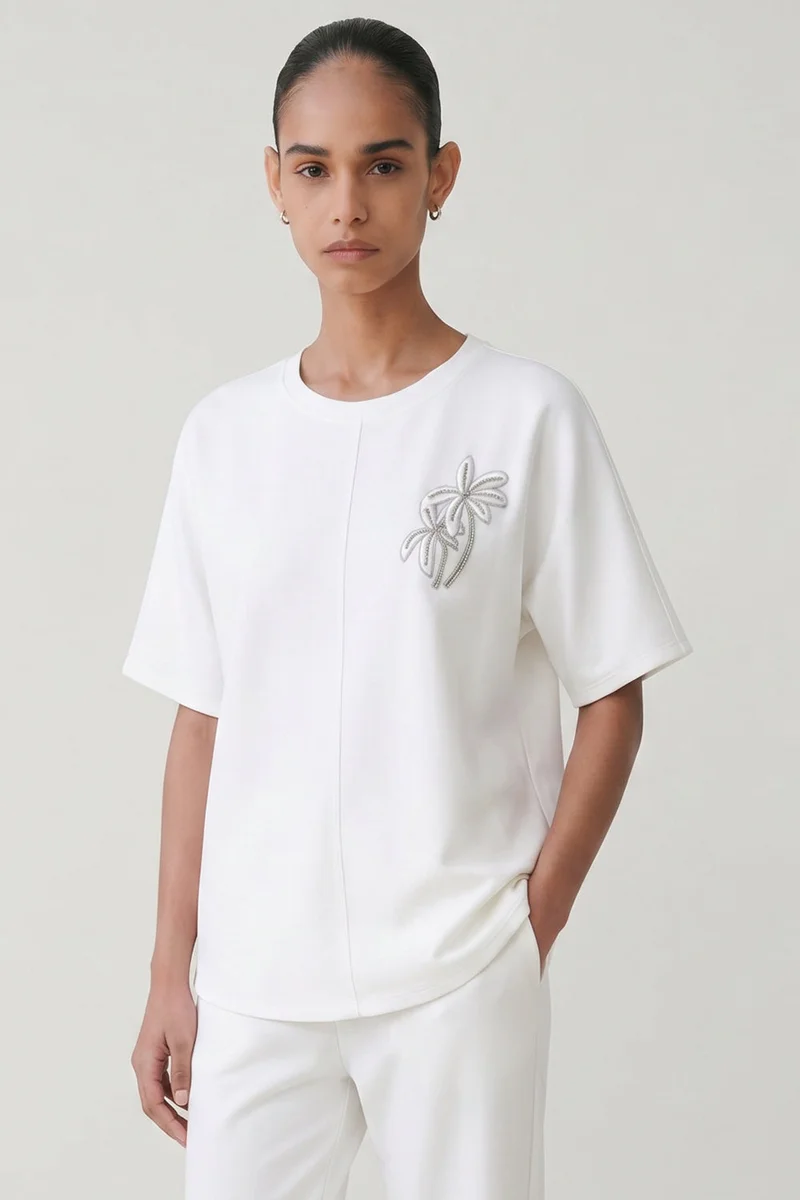 اكسيكيوز بلوزة محبوكة عادية بأكمام قصيرة ورقبة دائرية مطرزة