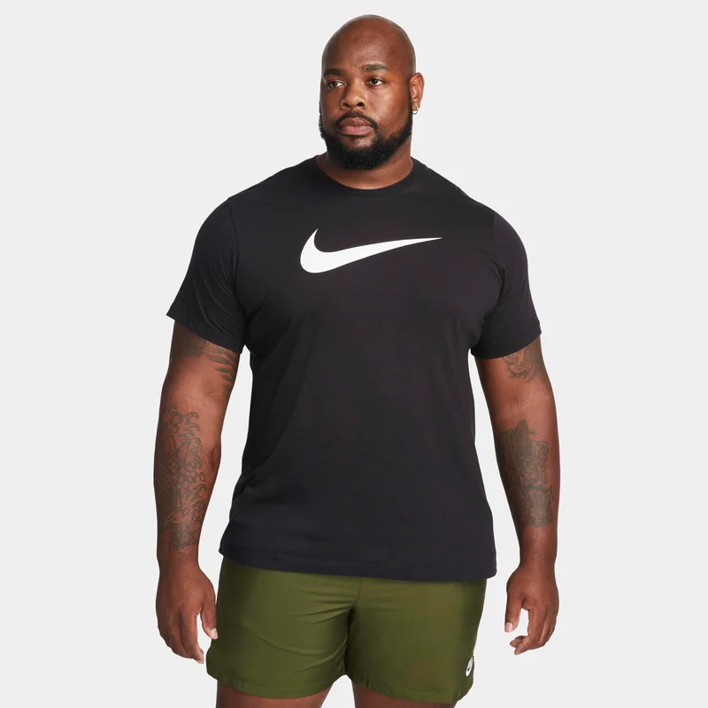 Nike Black Men's Sportswear Swoosh T-Shirt for Men | Best Price UAE